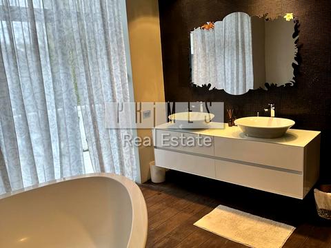 будинок за адресою смт. Козин, Лугова вул., 87