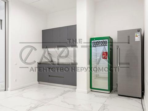 комерційна за адресою Лесі Українки бульв., 23