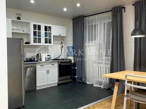 квартира за адресою Хорива вул., 50