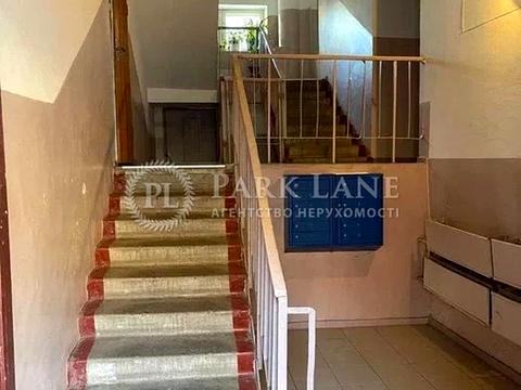 квартира за адресою Хорива вул., 50