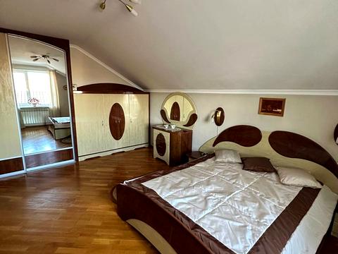 будинок за адресою Каракульна вул., 10