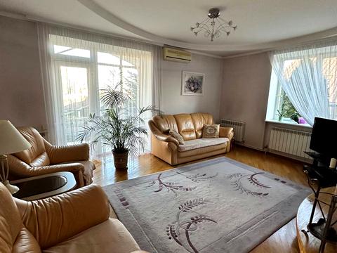 будинок за адресою Каракульна вул., 10