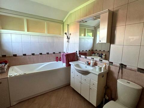 будинок за адресою Каракульна вул., 10