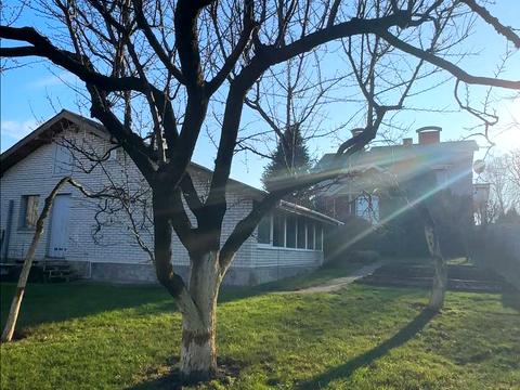 будинок за адресою Каракульна вул., 10