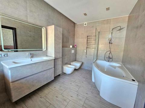 квартира за адресою Дмитрівська вул., 60