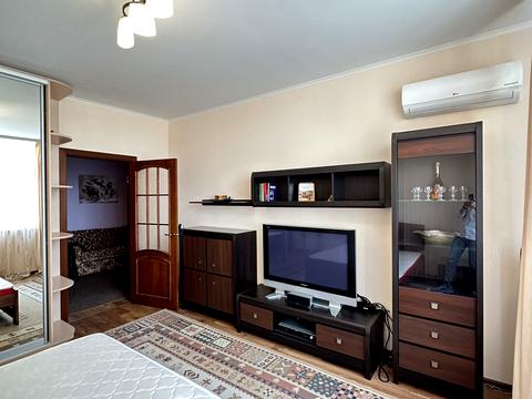 квартира по адресу Семьи Кульженков ул. (Дегтяренко Петра), 35