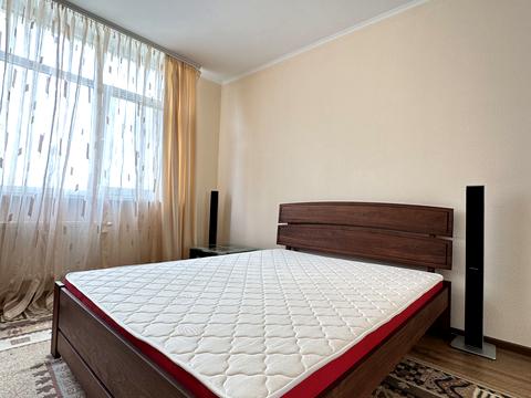 квартира по адресу Семьи Кульженков ул. (Дегтяренко Петра), 35