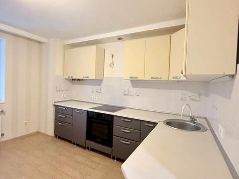 квартира за адресою Василя Сухомлинського вул., 14