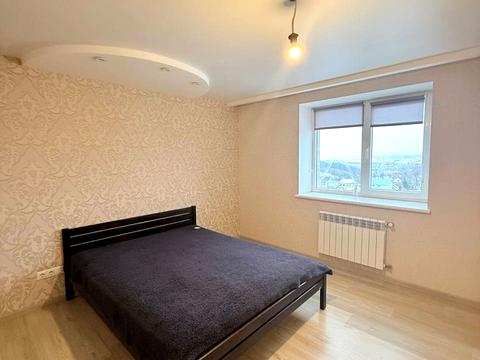 квартира за адресою Василя Сухомлинського вул., 14