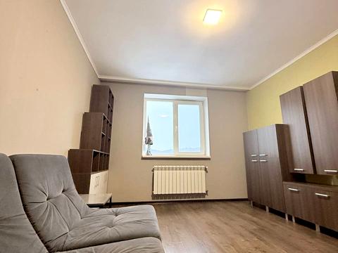 квартира за адресою Василя Сухомлинського вул., 14