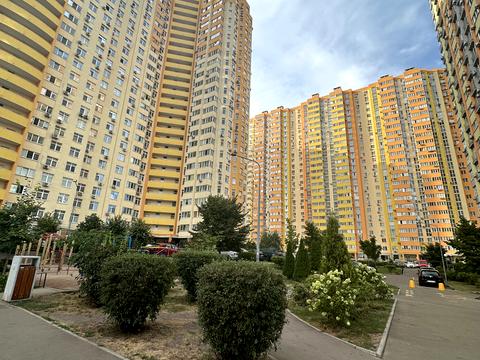 квартира по адресу Семьи Кульженков ул. (Дегтяренко Петра), 35