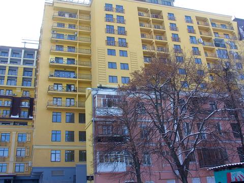 коммерческая по адресу Нижний Вал ул., (Будинок 1)