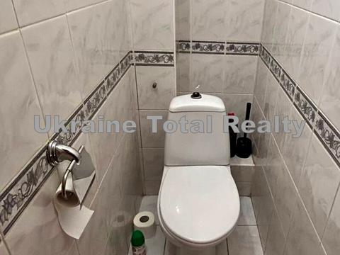 квартира за адресою Автозаводська вул., 5