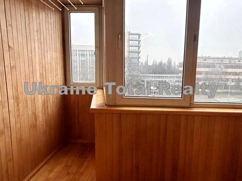 квартира за адресою Автозаводська вул., 5
