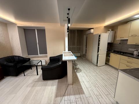 квартира за адресою Героїв Небесної Сотні просп., 18/8