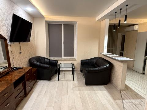 квартира за адресою Героїв Небесної Сотні просп., 18/8