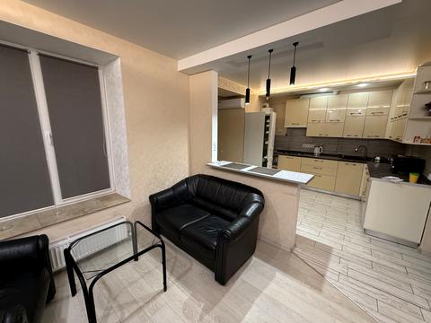 квартира за адресою Героїв Небесної Сотні просп., 18/8