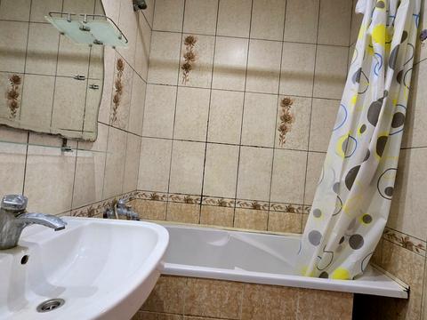 квартира за адресою Космонавтів вул., 126/1