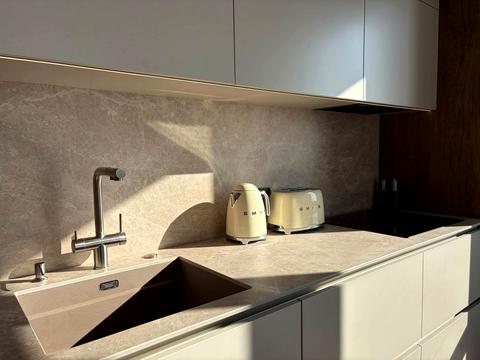 квартира за адресою Зарічна вул., 4