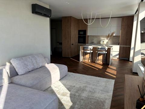 квартира за адресою Зарічна вул., 4