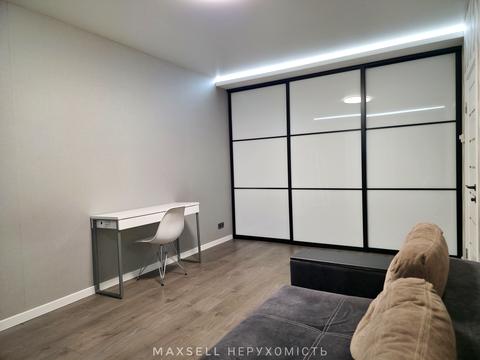 квартира за адресою Нижньосироватська вул., 10