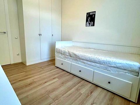 квартира за адресою Салютна вул., 2к1