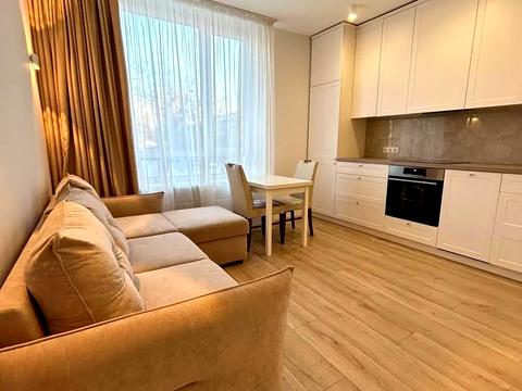 квартира за адресою Салютна вул., 2к1