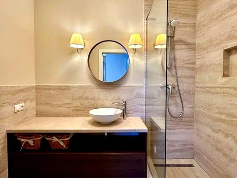 квартира за адресою Салютна вул., 2к1