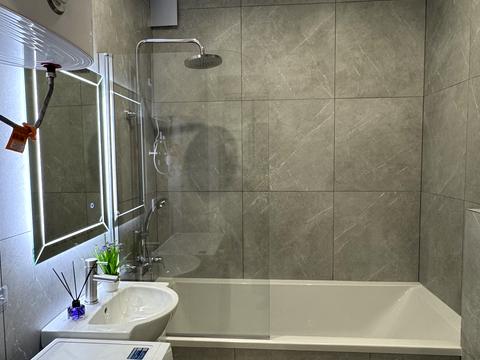 квартира за адресою Героїв Небесної Сотні просп., (Будинок 20/10)