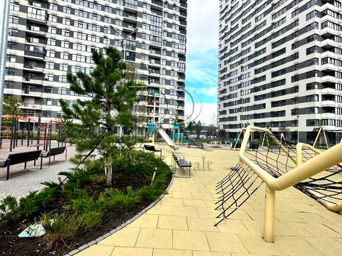 квартира по адресу Олександра Олеся ул., (Будинок 10.2)