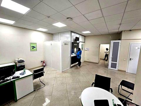 комерційна за адресою Садова вул., 7