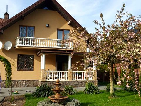 дом по адресу Білозіра