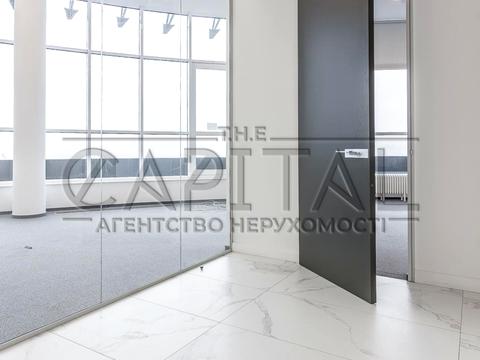 комерційна за адресою Євгена Коновальця вул. (Щорса), 23