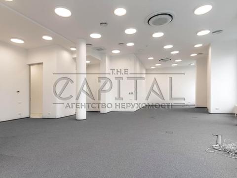 комерційна за адресою Євгена Коновальця вул. (Щорса), 23