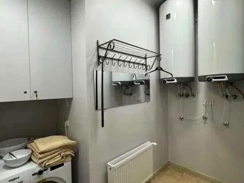 комерційна за адресою Одеса, Євгена Чикаленка вул., 52