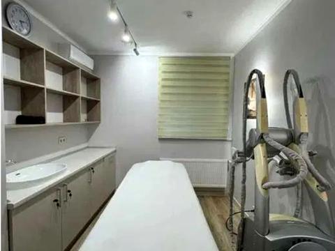 комерційна за адресою Одеса, Євгена Чикаленка вул., 52