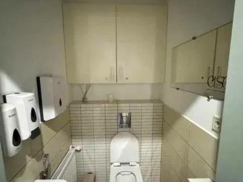 комерційна за адресою Одеса, Євгена Чикаленка вул., 52