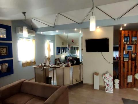 комерційна за адресою Мечникова вул., 4