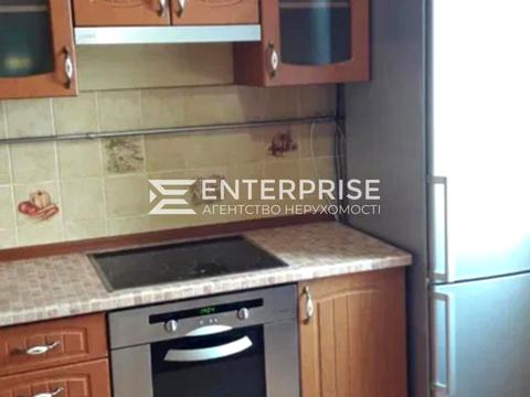 квартира по адресу Ревуцкого ул., 4