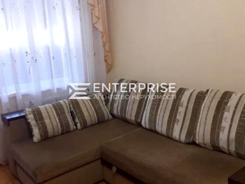 квартира по адресу Ревуцкого ул., 4