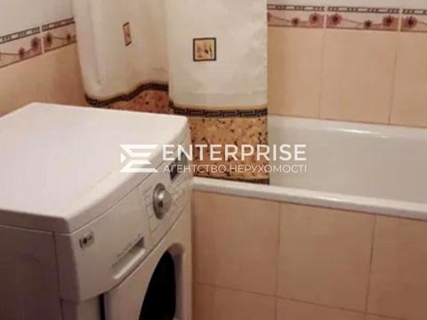 квартира по адресу Ревуцкого ул., 4