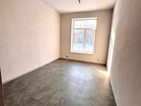 комерційна за адресою Шевченка вул., 5