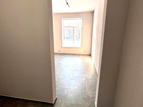 комерційна за адресою Шевченка вул., 5