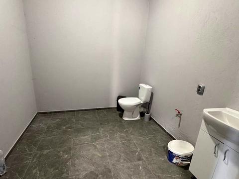 комерційна за адресою Шевченка вул., 5