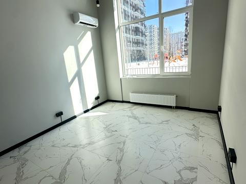 комерційна за адресою Родини Крістерів вул., 16