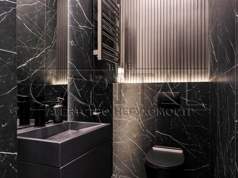 комерційна за адресою Андрія Верхогляда вул. (Михайла Драгомирова), 17