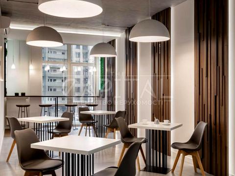 комерційна за адресою Андрія Верхогляда вул. (Михайла Драгомирова), 20-А