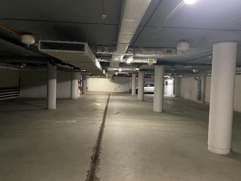 комерційна за адресою Старонаводницька вул., 19