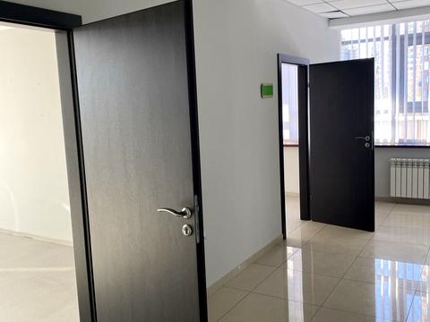 комерційна за адресою Старонаводницька вул., 19