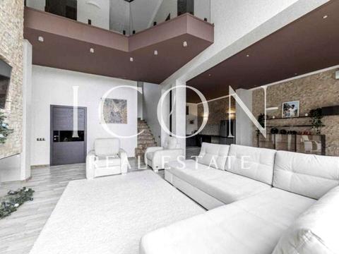 будинок за адресою Жовтнева вул.